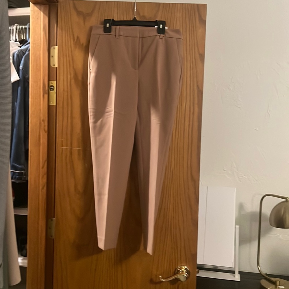 WHBM NWT “The Slim” Ankle Pant Camel/Mocha 2S